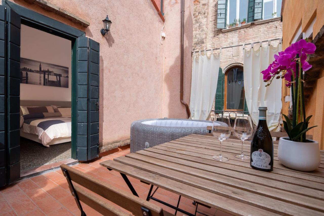 Suite Rava - San Marco With Pool Venice Exterior photo