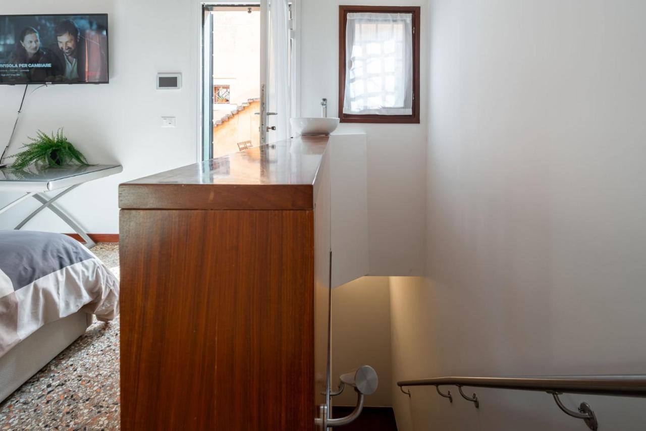 Suite Rava - San Marco With Pool Venice Exterior photo