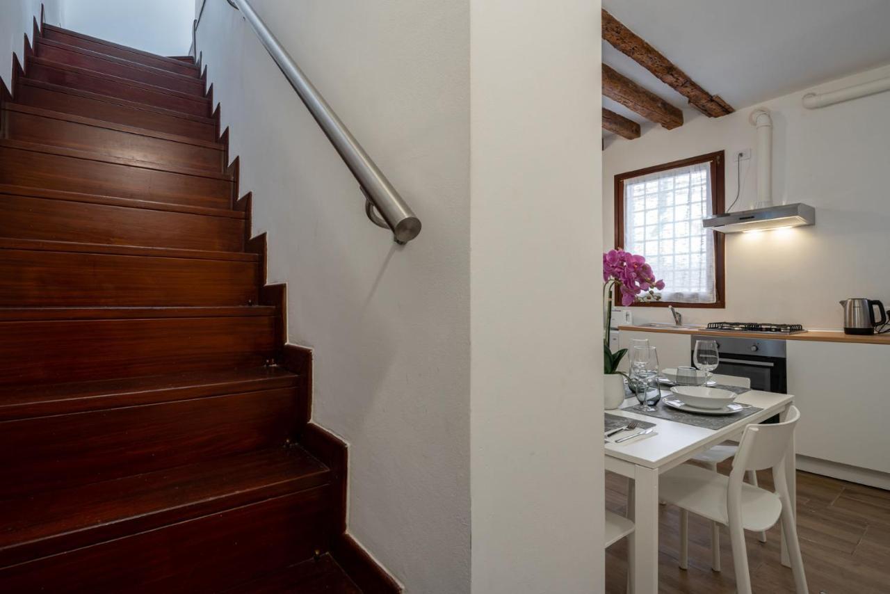 Suite Rava - San Marco With Pool Venice Exterior photo